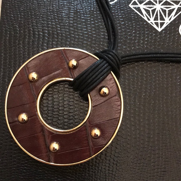 PARK LANE GENUINE LEATHER NECKLACE & EARRING SET - Picture 2 of 8